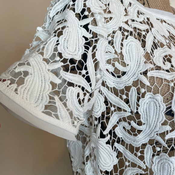 NWT Loft White Paisley Pattern Crotched Open Top - Picture 11 of 15